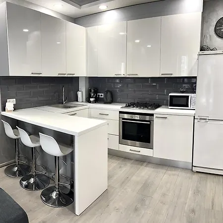 Сучасна Квартира З Видом На Versal Park Irpin Exterior photo
