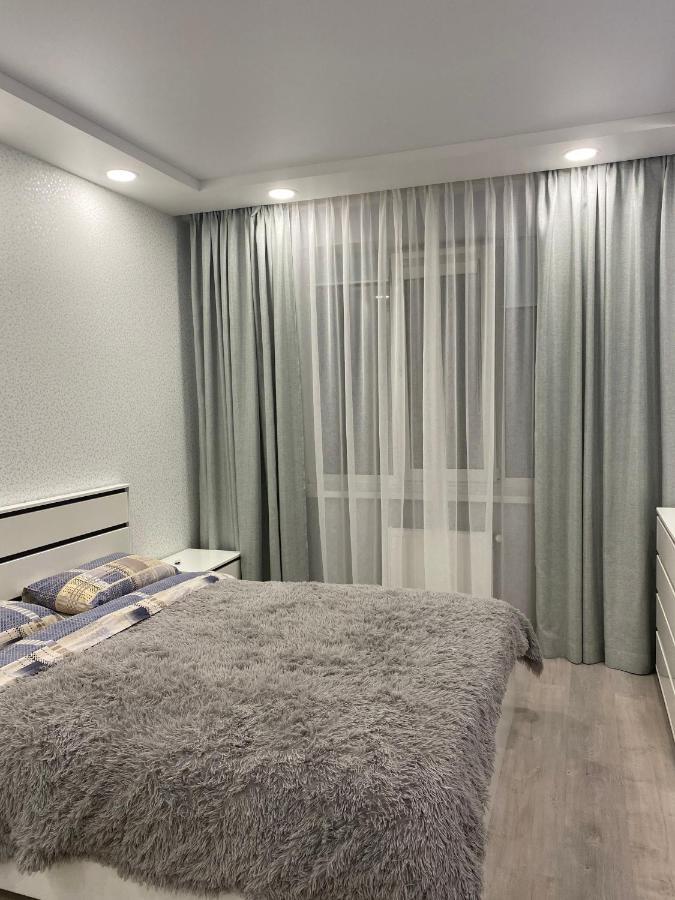Apartment сучасна з видом на Versal Park Irpin