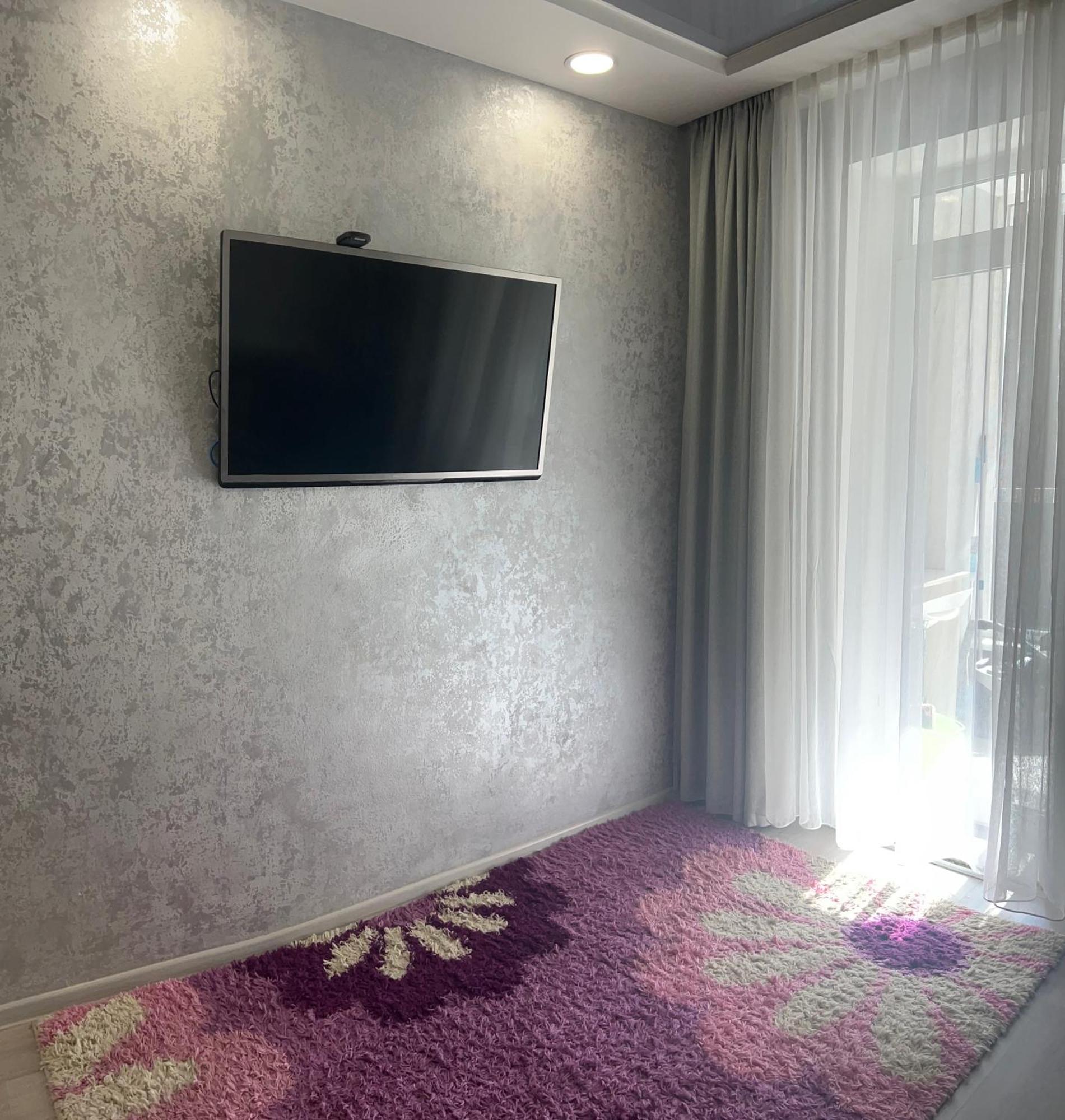 сучасна з видом на Versal Park Apartment Irpin